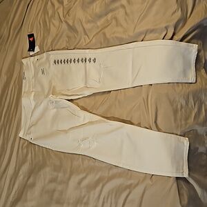 White Old Navy super skinny jeggings